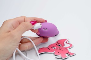Ouškový vibrátor Little Bunny (10,2 cm)