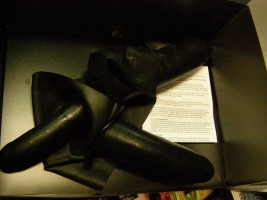 Latexové kalhotky se 3 penisy