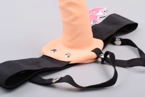 Dutý připínací strap-on Mitch (18,7 cm), tělový