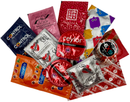 Sada jahodových kondomů – Strawberry mix pack (18 ks)