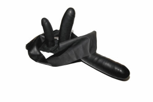 Latexové kalhotky se 3 penisy
