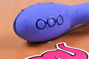 Rotační vibrátor Dream Bunny, detailní záběr na ovládání