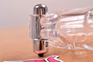 Návlek na penis Vibro Man – detail vibrační patrony
