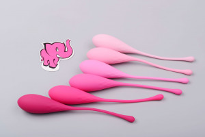 Sada vaginálních činek Deluxe Petite Kegel Balls