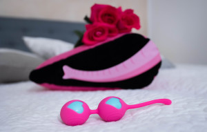Venušiny kuličky Feel Silicone II + dárek Toybag