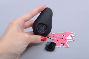 Anální kolík pro elektrosex Load of Pleasure s erekčním kroužkem a dálkovým ovládáním, ovladač