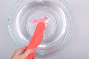 Vibrátor s výběžkem na klitoris Tulip, voděodolnost