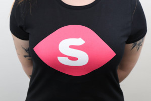 Merch – dámské sloní triko