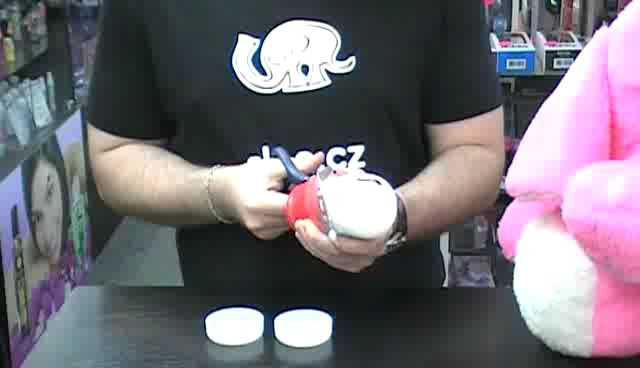 video: Jak vypadá uvnitř Tenga Double Hole?
