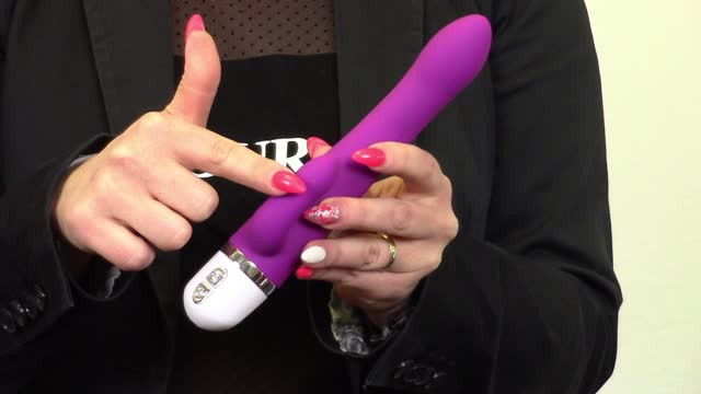 video: Veronika předvádí vibrátor Boom Delight
