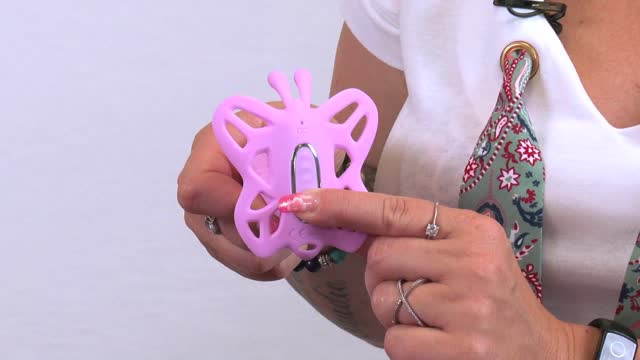 video: Domča s Verčou a Vibrační motýlek Darling